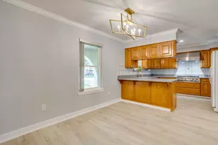 213 Mistletoe Ln, Keene, TX 76059 - Photo 9