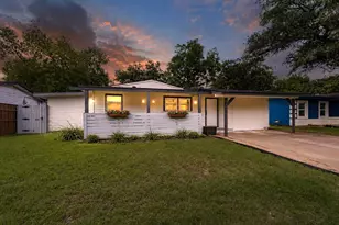 1306 E Lovers Ln, Arlington, TX 76010 - Photo 1