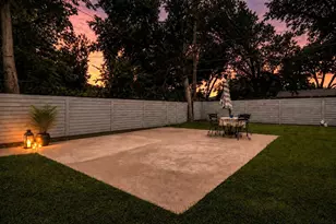 1306 E Lovers Ln, Arlington, TX 76010 - Photo 3
