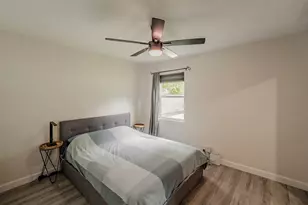 1306 E Lovers Ln, Arlington, TX 76010 - Photo 15