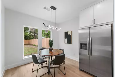 2312 Stoneman Street, Dallas, TX 75215 - Photo 7