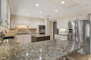 8111 Russell Curry Rd, Arlington, TX 76001 - Photo 15