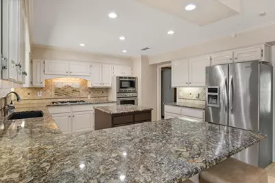 8111 Russell Curry Road, Arlington, TX 76001 - Photo 15