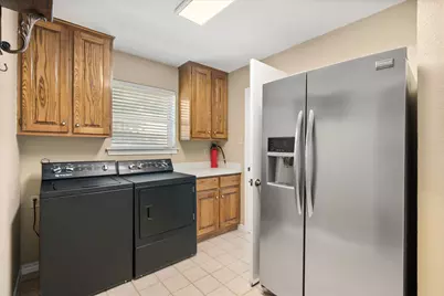 8111 Russell Curry Road, Arlington, TX 76001 - Photo 27