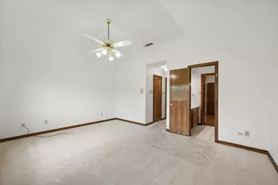 8111 Russell Curry Road, Arlington, TX 76001 - Photo 33