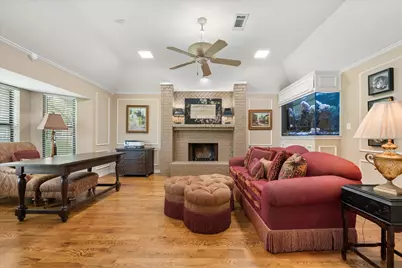 8111 Russell Curry Road, Arlington, TX 76001 - Photo 23