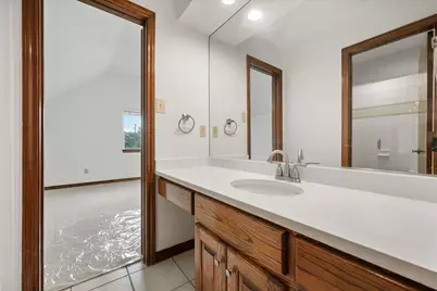 8111 Russell Curry Road, Arlington, TX 76001 - Photo 33