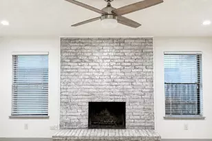 4413 Menzer Rd, Fort Worth, TX 76103 - Photo 13