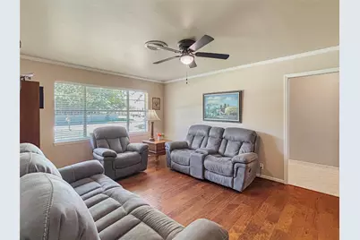 305 S Weatherford Street, Chico, TX 76431 - Photo 9