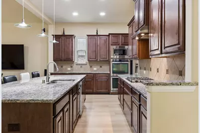 302 Phillips Court, Fate, TX 75087 - Photo 9