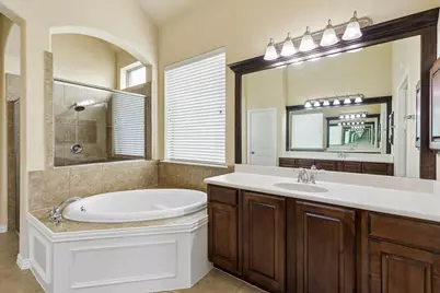 302 Phillips Court, Fate, TX 75087 - Photo 19