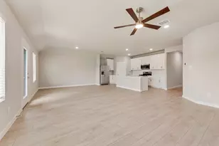 704 Summerberry Dr, McKinney, TX 75071 - Photo 3