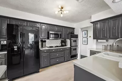 1925 Country Club Drive, Plano, TX 75074 - Photo 13