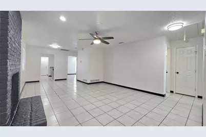 301 Sherry Street #A, Arlington, TX 76010 - Photo 5