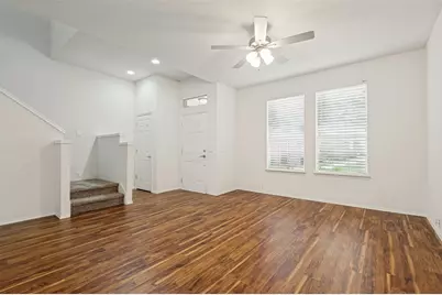 2207 Biscayne Park Lane, Grand Prairie, TX 75050 - Photo 3