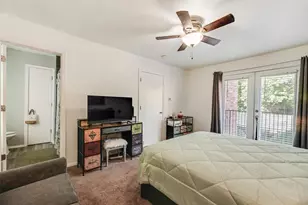 7510 Holly Hill Dr, Dallas, TX 75231 - Photo 21
