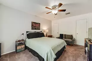 7510 Holly Hill Dr, Dallas, TX 75231 - Photo 19