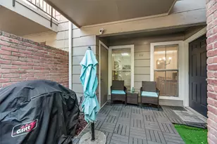 7510 Holly Hill Dr, Dallas, TX 75231 - Photo 3