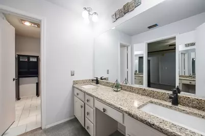 5615 Vinewood Drive, Garland, TX 75043 - Photo 19