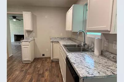 1605 Jackson Street, Commerce, TX 75428 - Photo 19