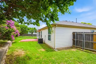 1401 Horseshoe Bend Ct, Fort Worth, TX 76131 - Photo 29