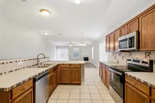 1401 Horseshoe Bend Ct, Fort Worth, TX 76131 - Photo 11