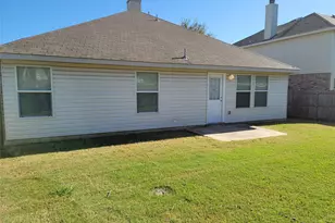 1340 Gayle St, Burleson, TX 76028 - Photo 13