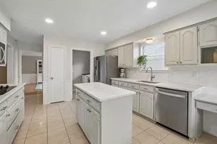 2330 Heatherwoods Way, Carrollton, TX 75007 - Photo 11