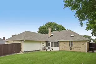 2330 Heatherwoods Way, Carrollton, TX 75007 - Photo 31