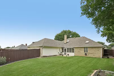 2330 Heatherwoods Way, Carrollton, TX 75007 - Photo 31