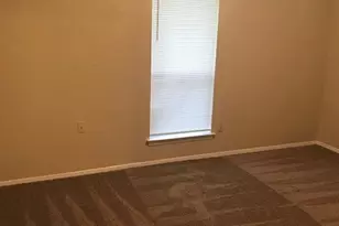 721 Lindenwood Dr, Lancaster, TX 75134 - Photo 9