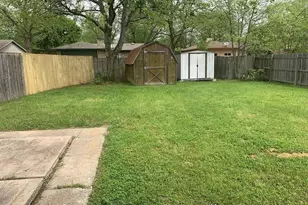 721 Lindenwood Dr, Lancaster, TX 75134 - Photo 15
