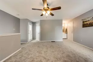 9815 Walnut St, Dallas, TX 75243 - Photo 25