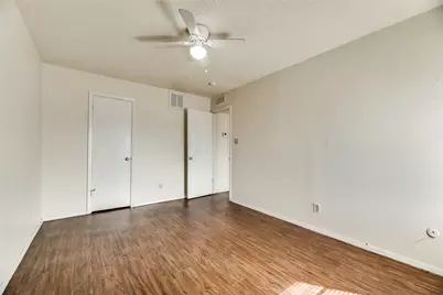 106 E Cedar Street #8, Arlington, TX 76011 - Photo 11
