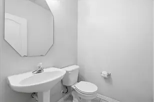 1060 Cornell Dr, Carrollton, TX 75007 - Photo 17