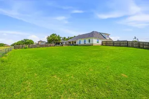 190 Blue Ribbon Ln, Stephenville, TX 76401 - Photo 39