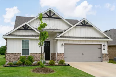 300 Bronco Drive, Pilot Point, TX 76258 - Photo 1