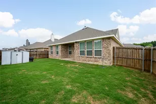 300 Bronco Dr, Pilot Point, TX 76258 - Photo 27