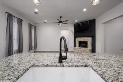 300 Bronco Drive, Pilot Point, TX 76258 - Photo 11