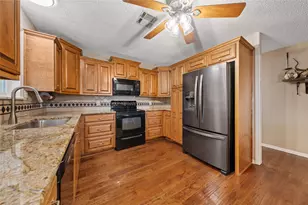 443 Rost Rd, McGregor, TX 76657 - Photo 3