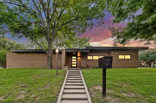 511 Sunset St, Clifton, TX 76634 - Photo 1