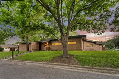 511 Sunset Street, Clifton, TX 76634 - Photo 33