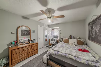 219 Shady Lane Drive, Fort Worth, TX 76112 - Photo 35