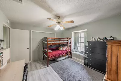 219 Shady Lane Drive, Fort Worth, TX 76112 - Photo 35