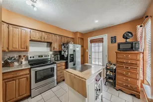 219 Shady Ln Dr, Fort Worth, TX 76112 - Photo 13