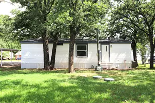 2008 Dorothy Dr, Burleson, TX 76028 - Photo 19