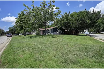 4913 Tahoe Drive, Fort Worth, TX 76119 - Photo 27