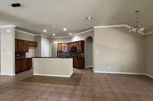 5823 Sunny Meadow Ln, Grand Prairie, TX 75052 - Photo 3