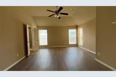 5823 Sunny Meadow Lane, Grand Prairie, TX 75052 - Photo 15