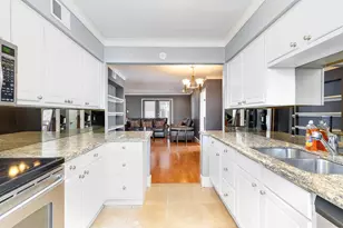 10109 Regal Park Ln, Dallas, TX 75230 - Photo 7
